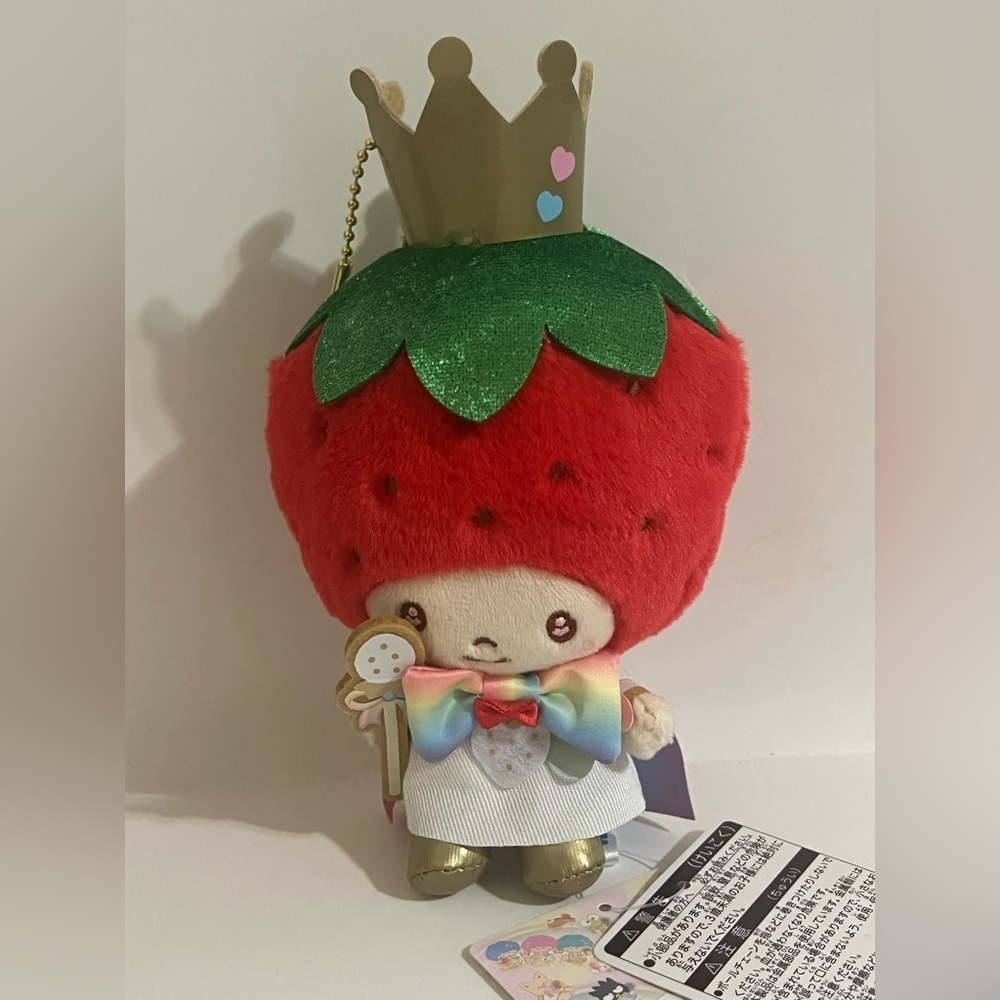 Sanrio 50th Anniversary Strawberry News Strawberry King Keychain Plush - Picture 2 of 7
